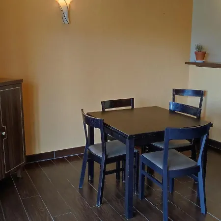 T3 Avec Terrasse Et Piscine Chauffée à - 6 Pers, 50m² - Fr-1-165b-31