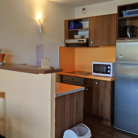 Apartment T3 Avec Terrasse Et Piscine Chauffee A - 6 Pers, 50m² - Fr-1-165b-31